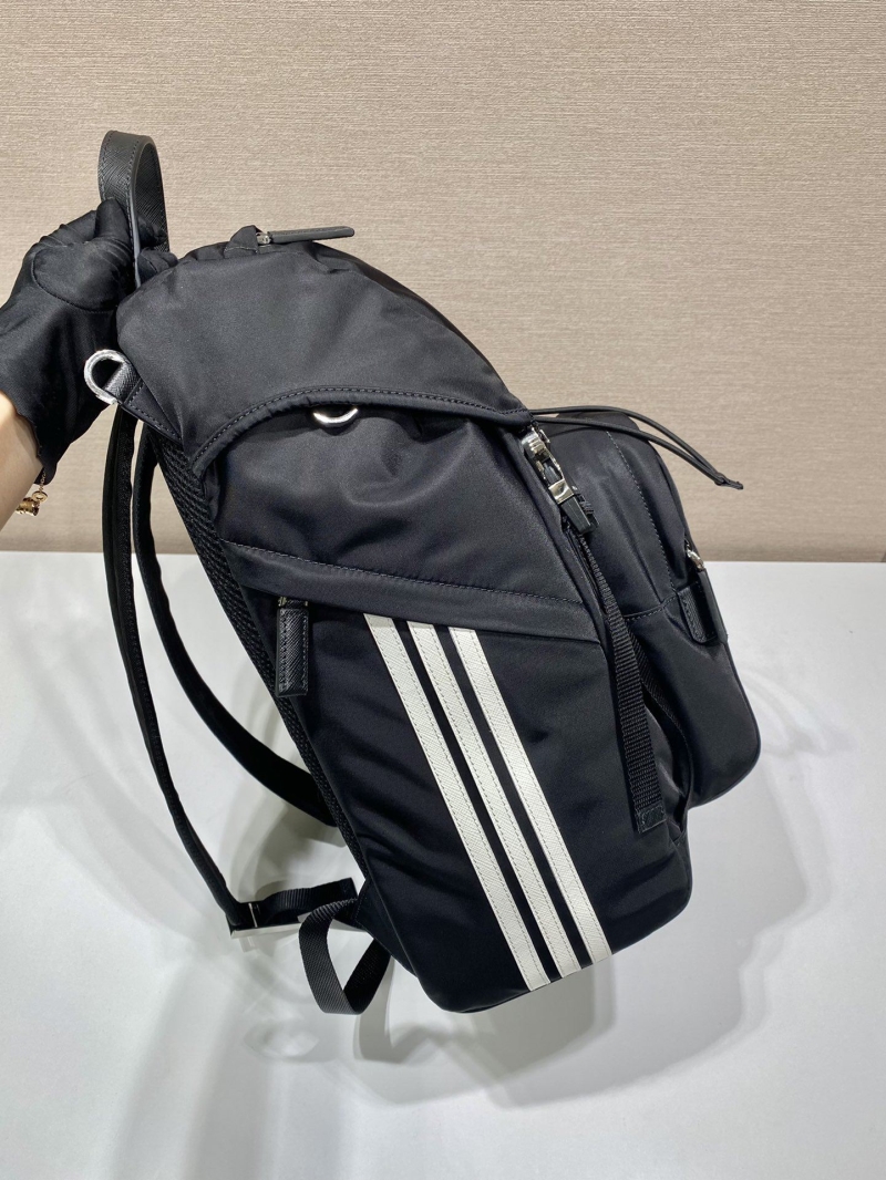 Pra*a backpacks